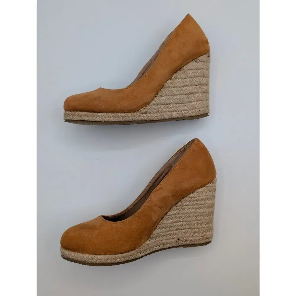 Kayleen Los Angeles Tan Suede Espadrille Wedge Heels - Size 5.5